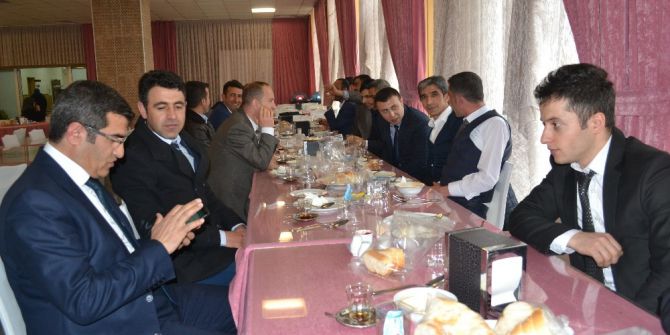 Şehit Ve Gazi Yakınlarına Yemek Programı Düzenlendi