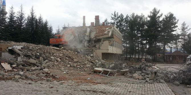 Korkuteli İmam Hatip Lisesi Yıkıldı