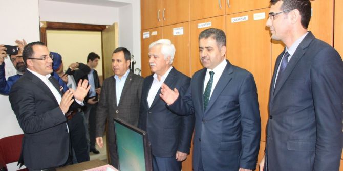 Milletvekili Fırat Kahta İlçesinde Referandum Çalışmalarını Sürdürüyor