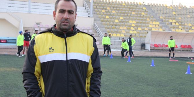 Üniversite Futbol Takımı Az Parayla Çok İş Yaptı