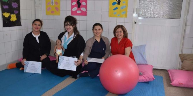 Bu Okulda Anne Adaylarının Doğum Endişesi Azaltılıyor
