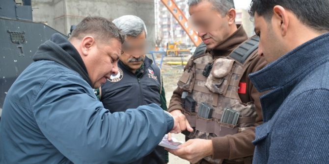 Siirt’te 200 Polisle Huzur Ve Asayiş Uygulaması