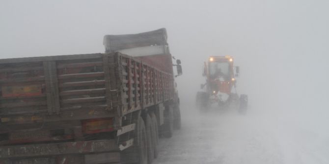 Ardahan’da Kar Geçit Vermedi