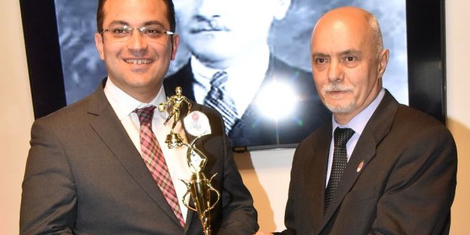 Başkan Atila’ya Basketbol Oskarı