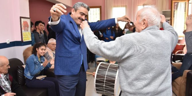 Başkan Alıcık, Yaşlı Çınarları Yalnız Bırakmadı