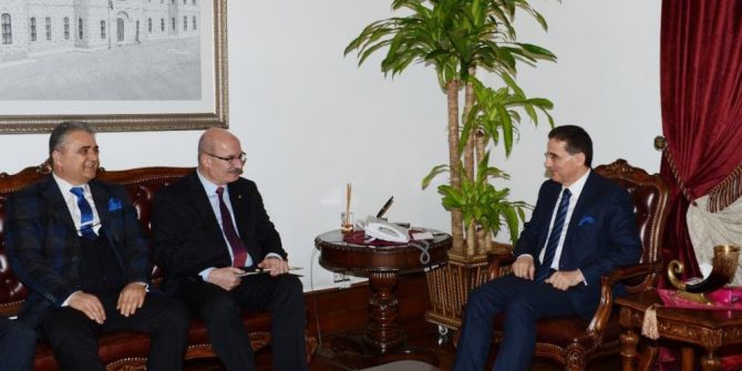 Vali Topaca: “Esnafı Zora Sokacak İşlem Yapmayız”