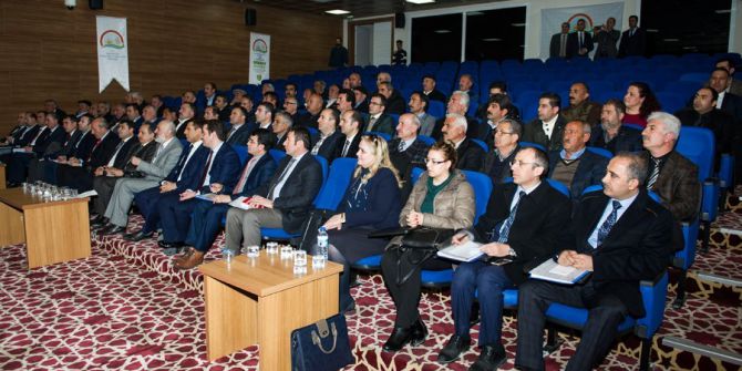 Vali Taşyapan, Muhtarlarla Bir Araya Geldi