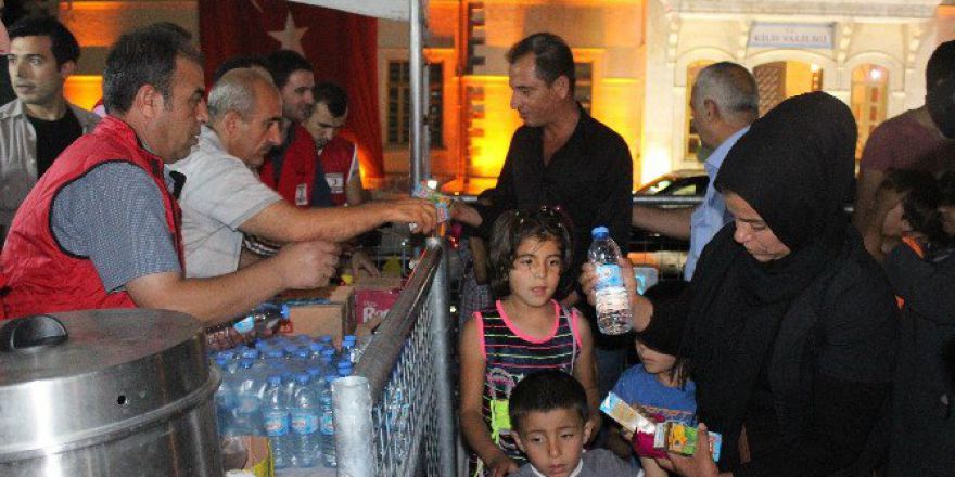 Demokrasi Nöbeti Sürüyor