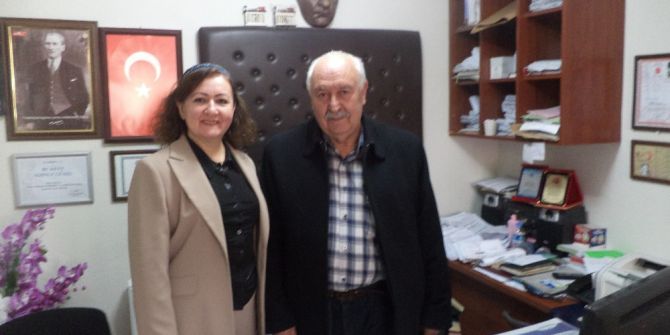 Sanki Tek Mahalle İki Muhtar Gibiler