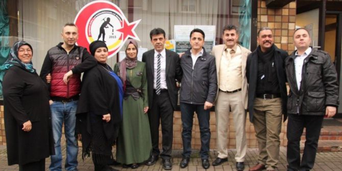 Avrupa Karaelmaslılar Derneğinde Görev Değişimi