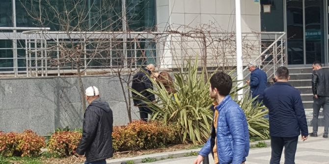 Miting Alanı Yakınında Şüpheli Paket Paniği