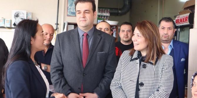 Ak Parti Tepebaşı İlçe Başkanlığının Mahalle Gezileri Devam Ediyor