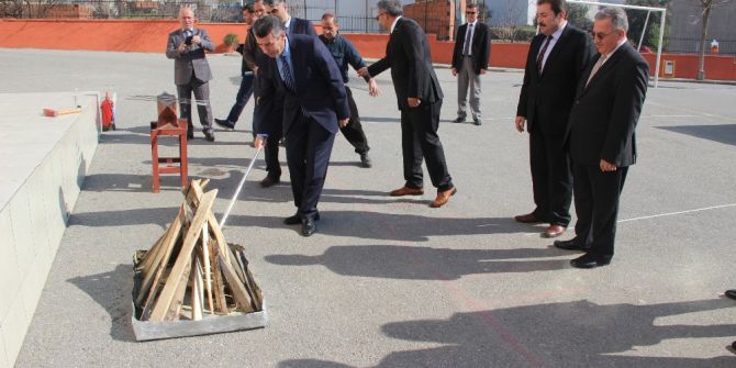 Nevruz Edremit’te Kutlandı