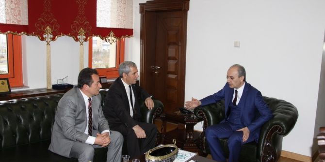 Ömer Halisdemir Üniversitesi’nden 25’inci Yıla Özel Pul