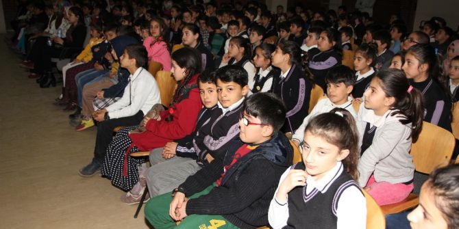 Van’da ‘Akılcı İlaç Kullanımı’ Bilgilendirme Eğitimi