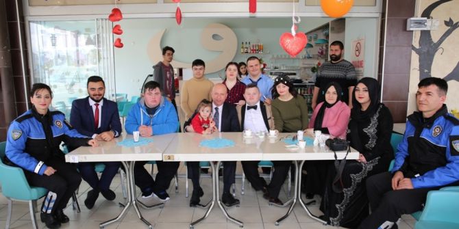 Çolakbayrakdar, "Down Sendromluların Her Zaman Farkında Ve Daima Yanındayız"