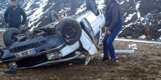 Hasta Babalarını Görmeye Giderken Kaza Geçirdiler