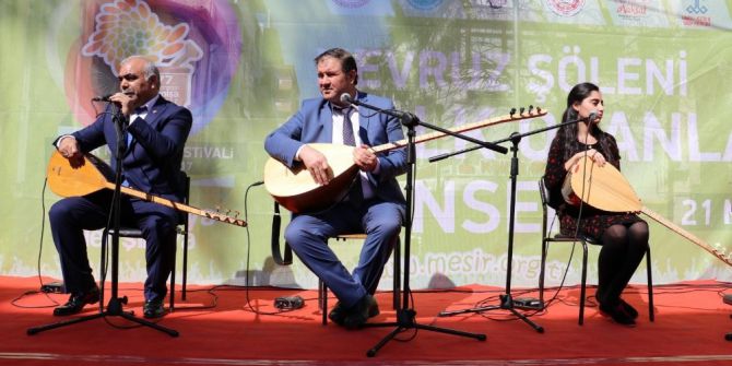 Halk Ozanları Nevruz’a Renk Kattı