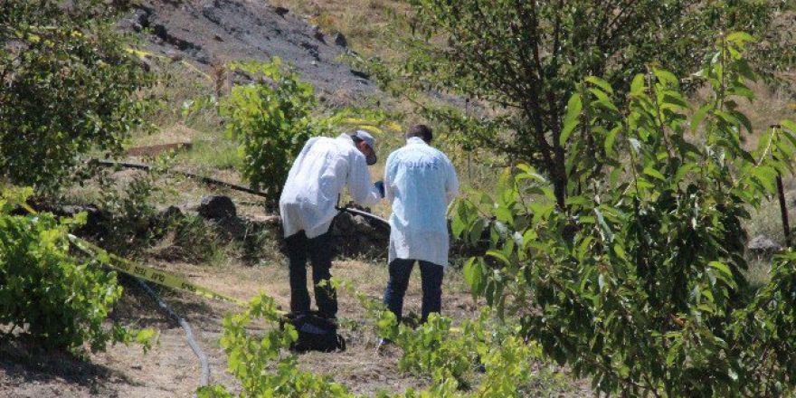 Baba Ve Oğlu Toprak Kavgasında Öldürüldü