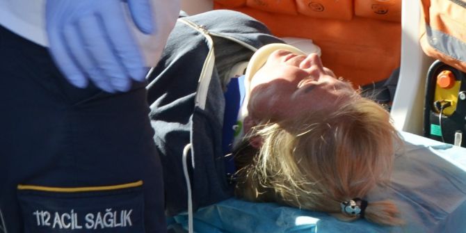 Milas’ta Kamyonet İle Motosiklet Çarpıştı, 1 Yaralı