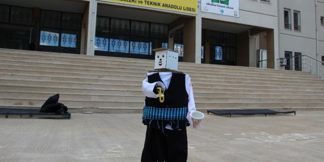 Şanlıurfalı Öğrenci Tespih Çekip Kahve Ismarlayan Robot Tasarladı