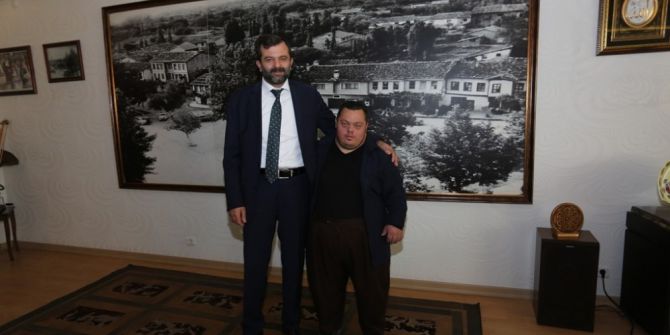 Başkandan Engellilere Jest