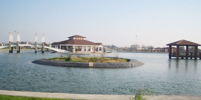 Karacabey Belediyesi’nden Kapalı Yüzme Havuzuna Makyaj