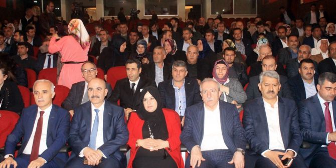 Mardin’de ‘Gelecek Senin Sahip Çık’ Konferansı