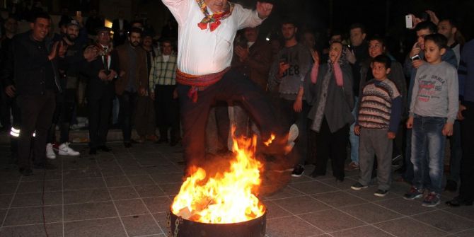 Mersin’de Nevruz Coşkuyla Kutlandı