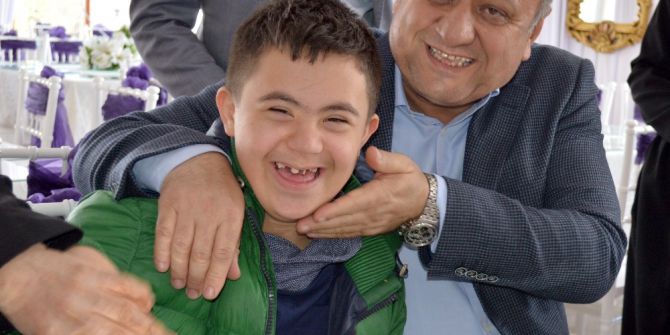 Ak Parti, ‘Engelsiz Türkiye İçin Evet Yemeği’ Düzenledi