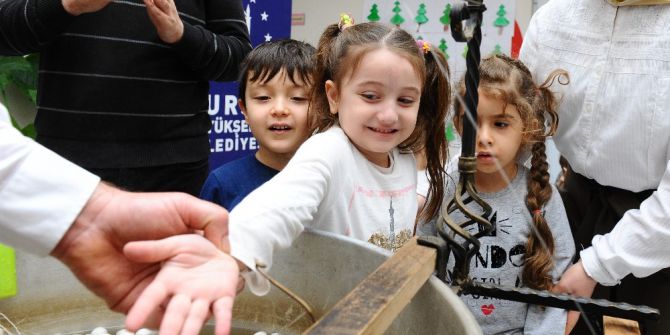 Öğrenciler Bursa İpeğini Öğreniyor