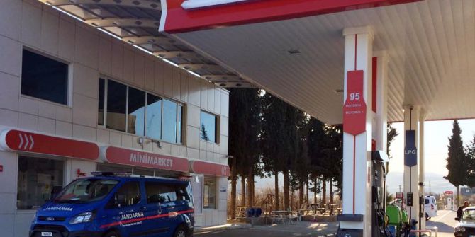Besni’de Petrol İstasyonundan Para Çalan Hırsız Yakalandı