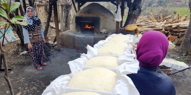 Gdo’ya Karşı, Ninelerinden Kalma Ekşi Maya İle Doğal Ekmek Üretiyorlar