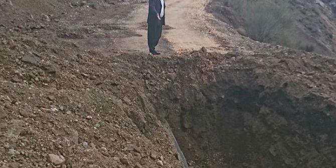 Kazı Çalışması Yolu Ulaşıma Kapattı