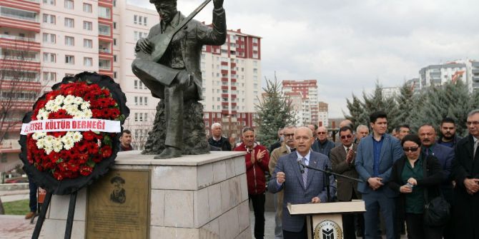 Aşık Veysel Yenimahalle’de Anıldı