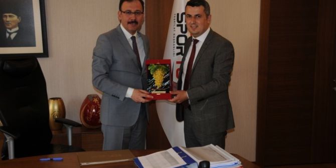 Spor-toto’dan Sarıgöl’e Halı Saha