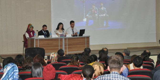 Yyü Öğrencilerinden Panel