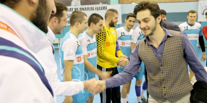 Başkan Gülakar, Güven Tazeledi