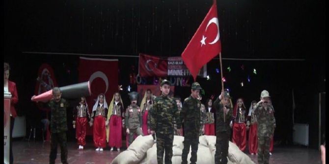 İlkokul Öğrencilerinden Çanakkale Tiyatrosu