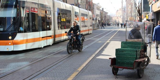 Yasağa Aldıran Yok