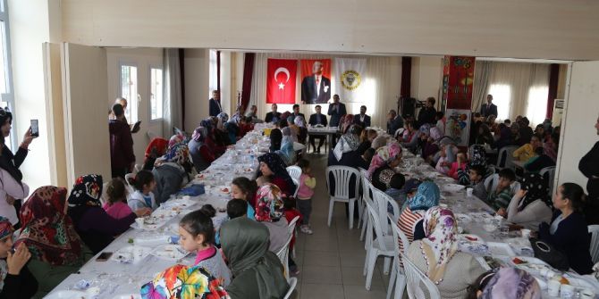 Çelikcan: "Kültürevlerimizdeki Hizmetleri Görünce Mutlu Oluyorum"