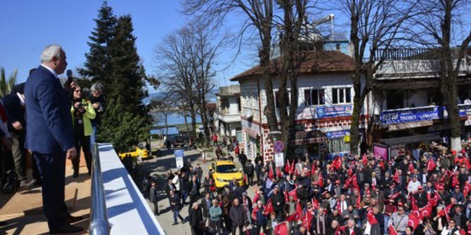 Chp’li Başkan ’Hayır’ Otobüsünden ’Evet’ Deyince Olan Oldu