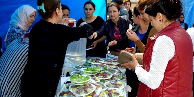 Annelerin Hünerleri Okula Gelir Oldu