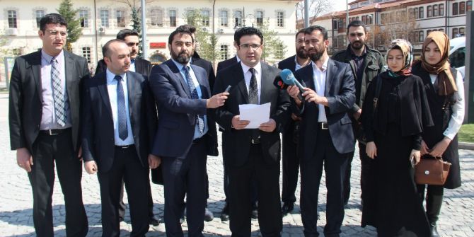 Muhami Cemiyeti Hukuk Platformu’ndan ‘Evet’ Çağrısı