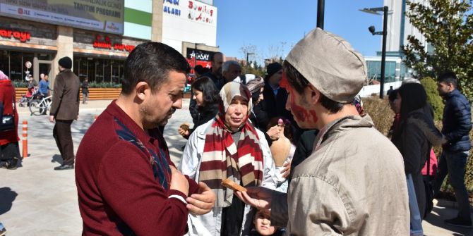 Çanakkale Günlükleri Tiyatroyla Anlatıldı