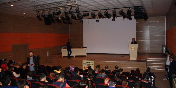 Dü’de ‘Etkili Konuşma Sanatı’ Semineri