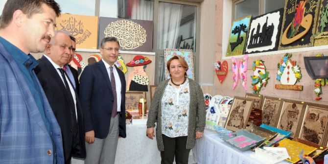 Erdemli Huzurevi Sakinlerinden Elişi Sergisi