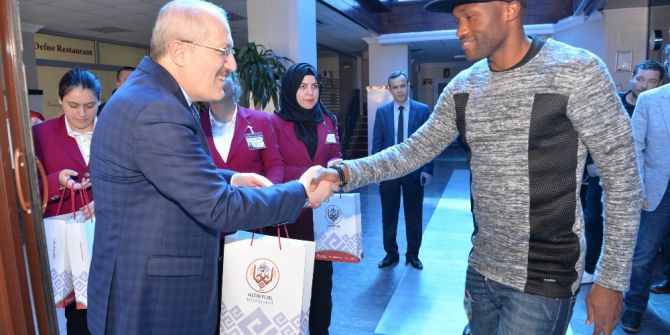 Kafaoğlu’ndan Balkes’e Moral Yemeği