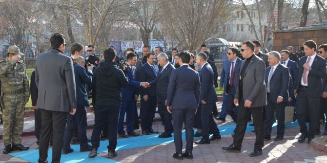 Başbakan Yıldırım, Iğdır Valiliğini Ziyaret Etti