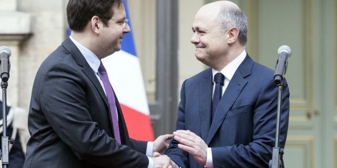 İstifa Eden Fransız Bakan Görevi Devretti